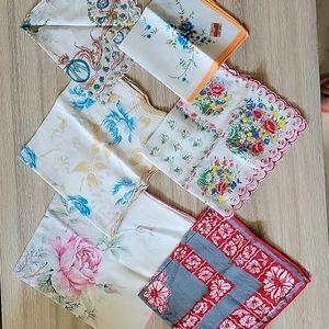 Lot of 25 vintage cotton handkerchiefs, some hand embroidered